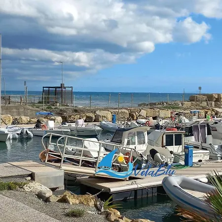 Capitan Gino La Dietro Langolo * San Bartolomeo Al Mare