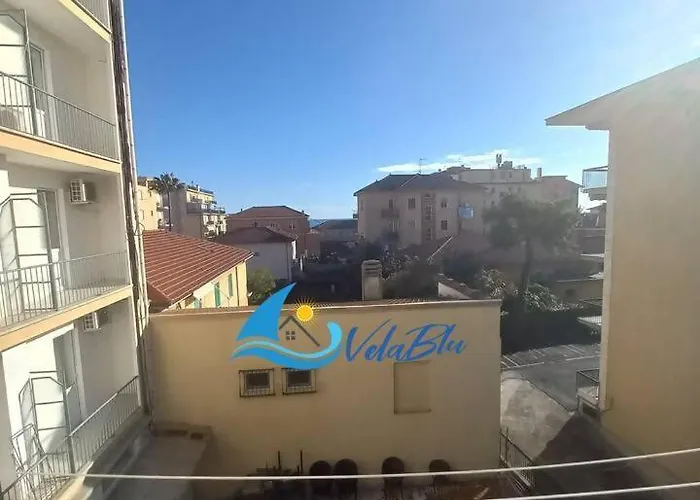 Capitan Gino, La Dietro L'angolo