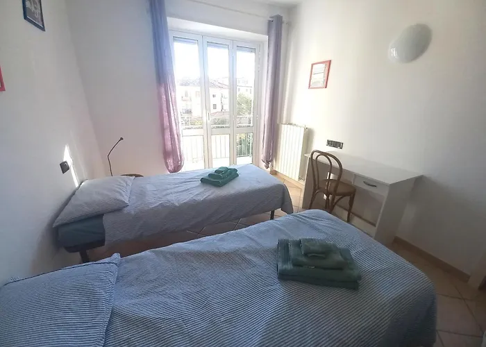 Capitan Gino, La Dietro L'angolo * San Bartolomeo Al Mare